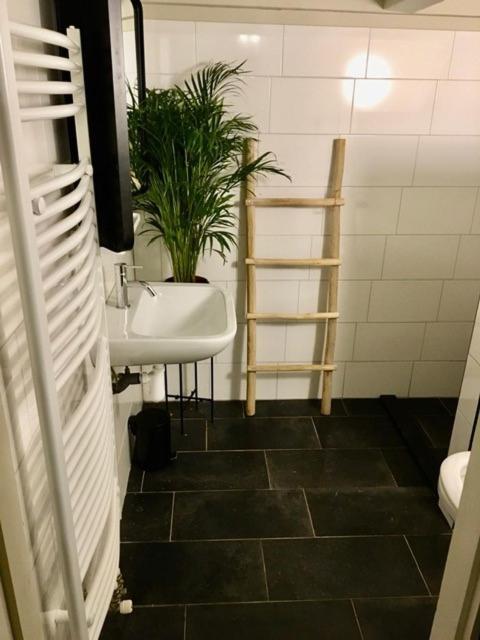 Achterdemuur Apartment Хронинген Екстериор снимка